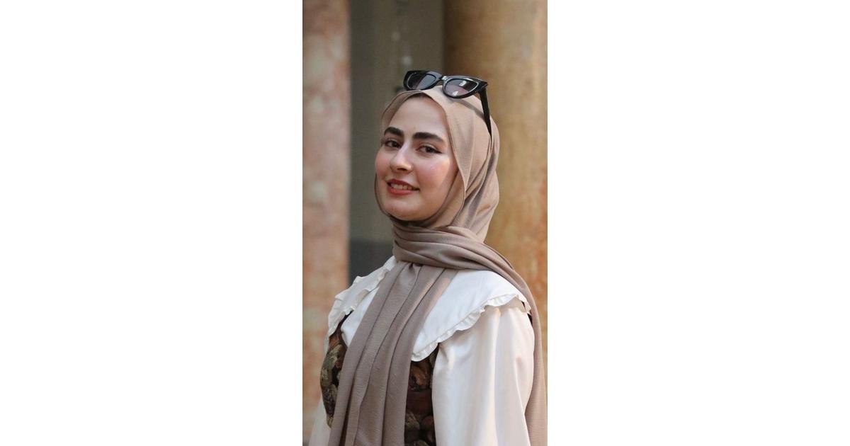 ريتا النجار : أعمالي الفنية تعكس معاناة شعبي الناجمة عن الاحتلال وتركز على هموم المرأة وتحديدا في غزة